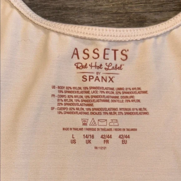 SPANX Assets Red Hot Label Shaping Camisole w/ Garter Straps Nude Lace Size L - Picture 3 of 10